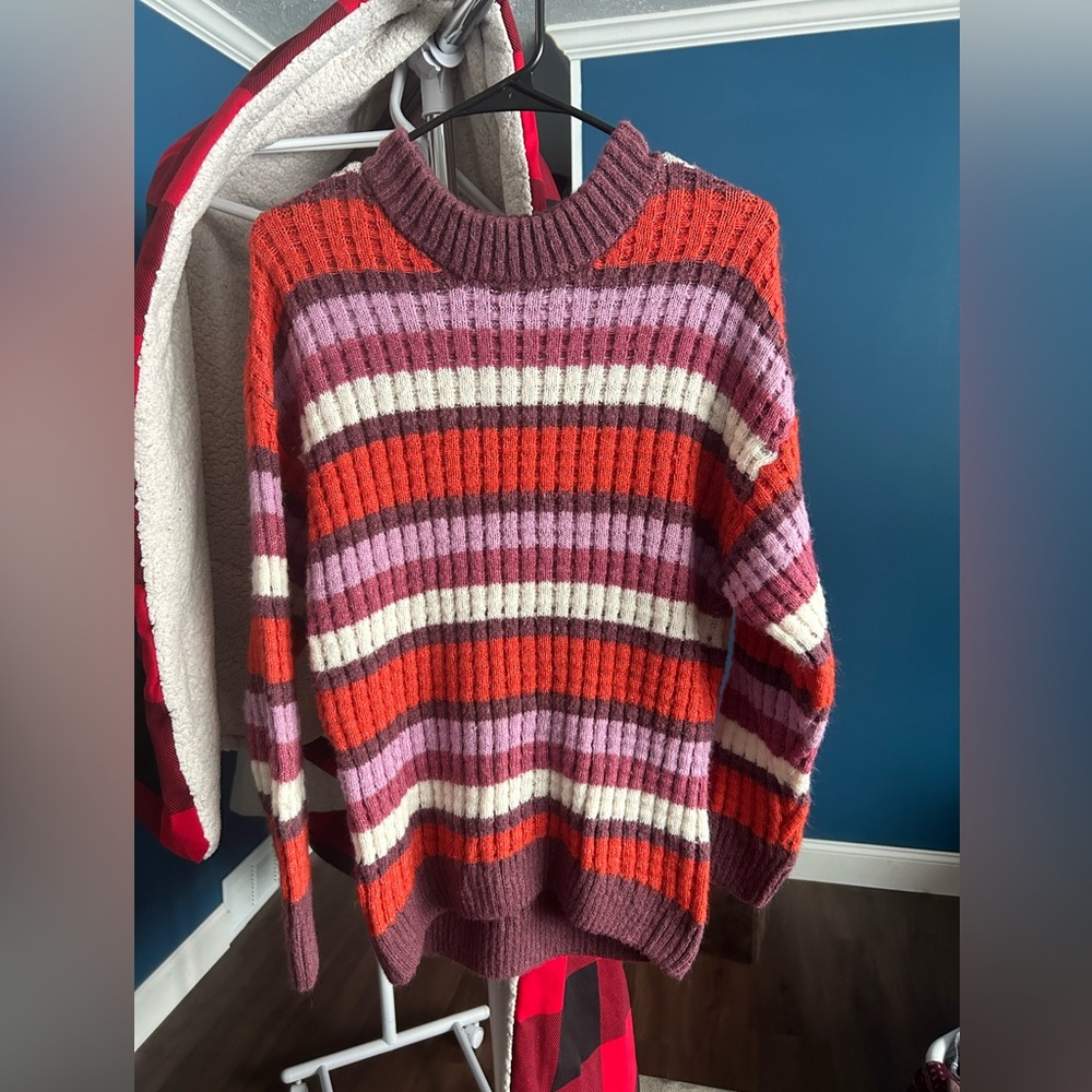 Crew neck sweater